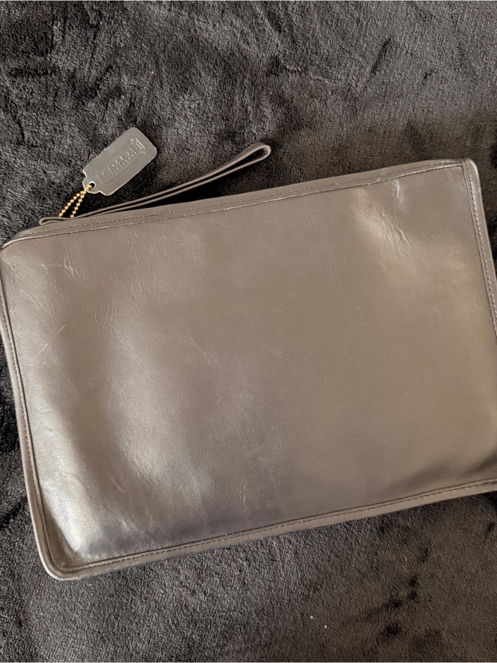 Coach Pre '94 1984 - 1989 Vintage Navy Blue New York Leather Large Slim Clutch